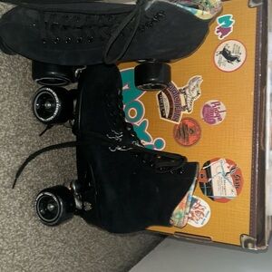 APLolly Black Roller Skates